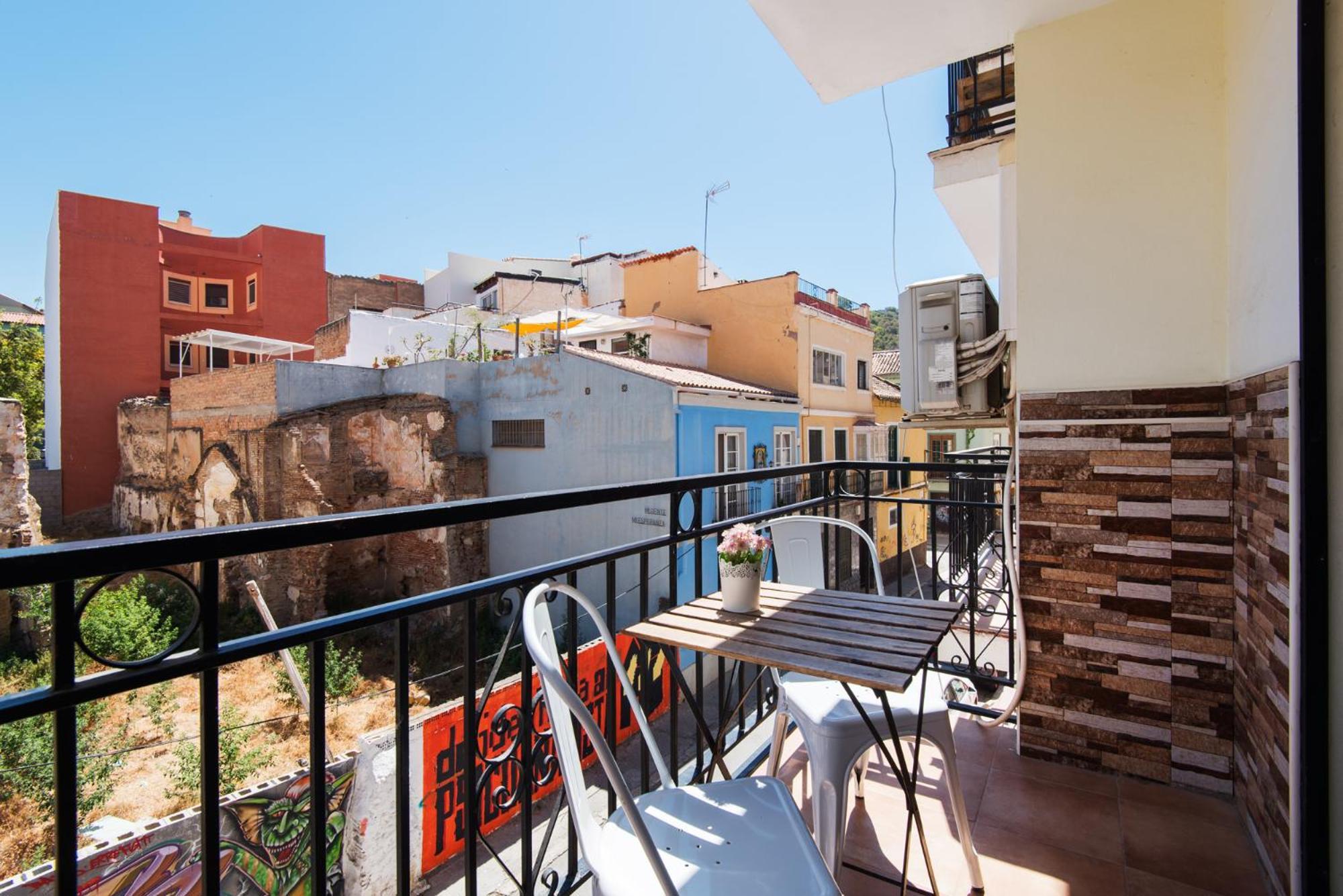 Apartment New Street Art Fantasy 1 Malaga